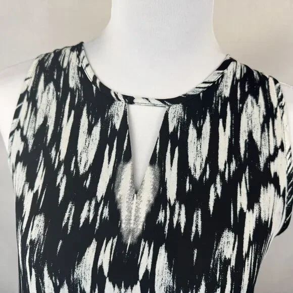 Violet & Claire Women Tank top Sz S Black White Round Neck Keyhole Sleeveless - Picture 3 of 8